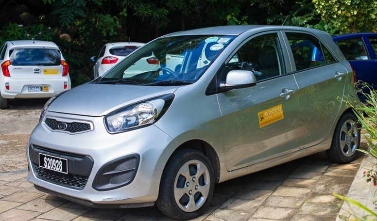 Car Rental Praslin