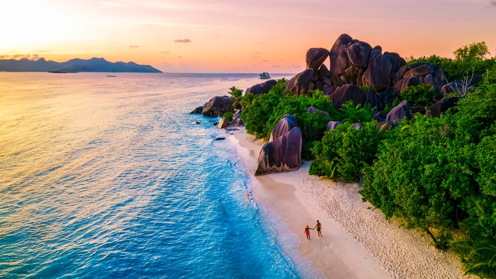paradise beach seychelles