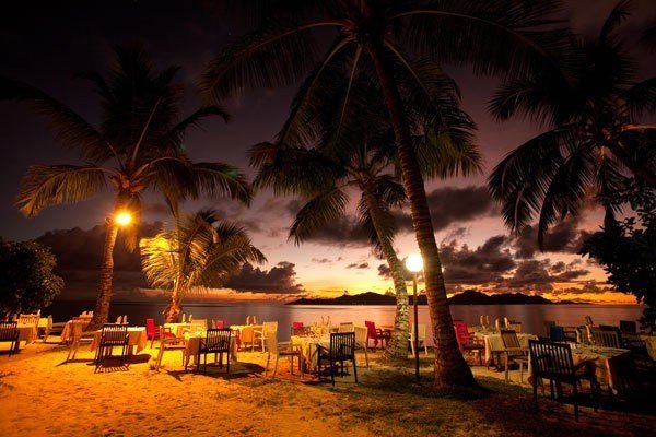 besuch tropisches nachtleben seychellen