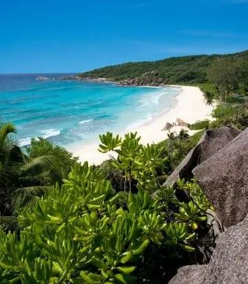 Mahe to La Digue best beaches